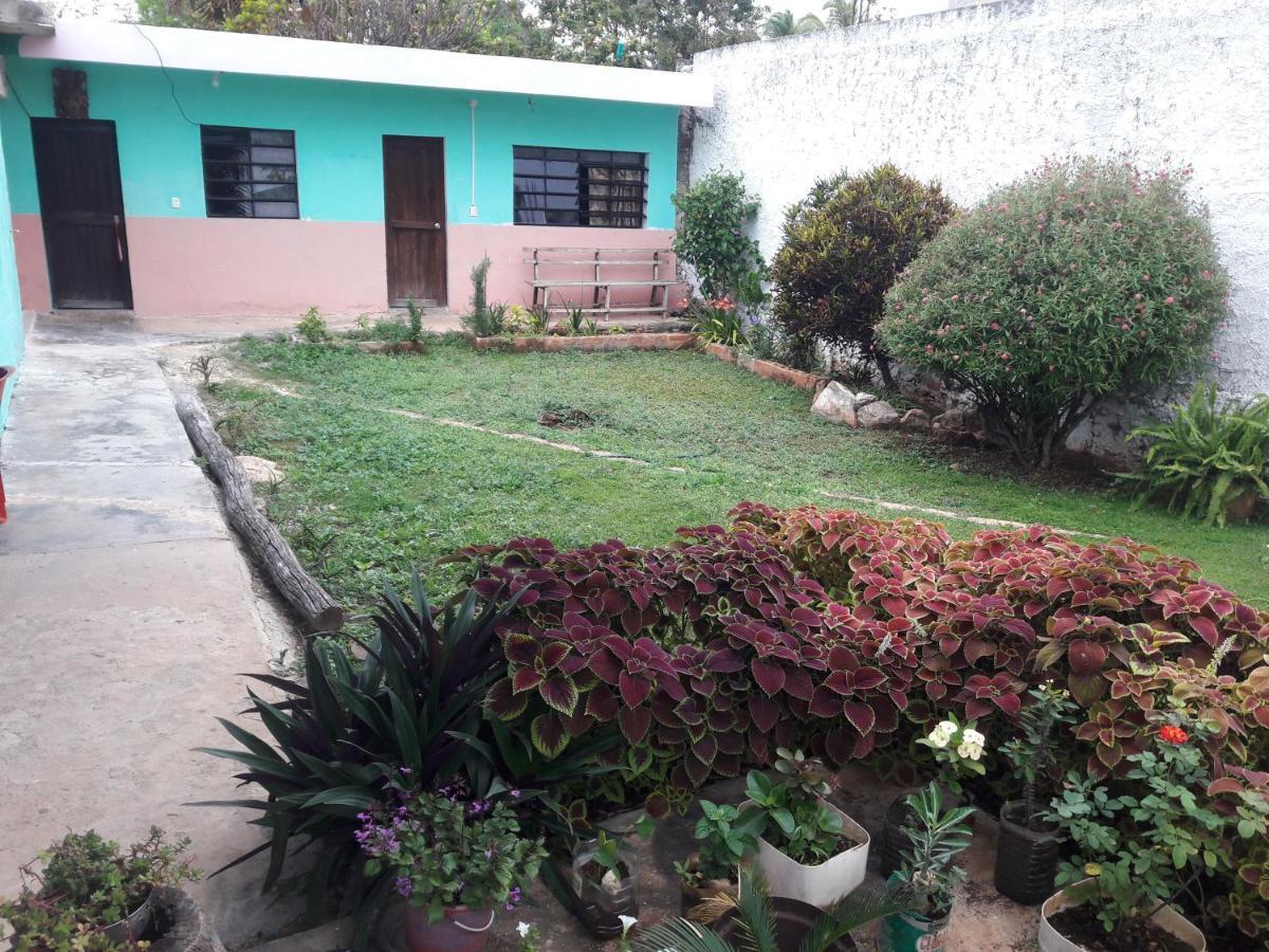 Hostal Y Temazcal Guemez Чичен-Іца Екстер'єр фото