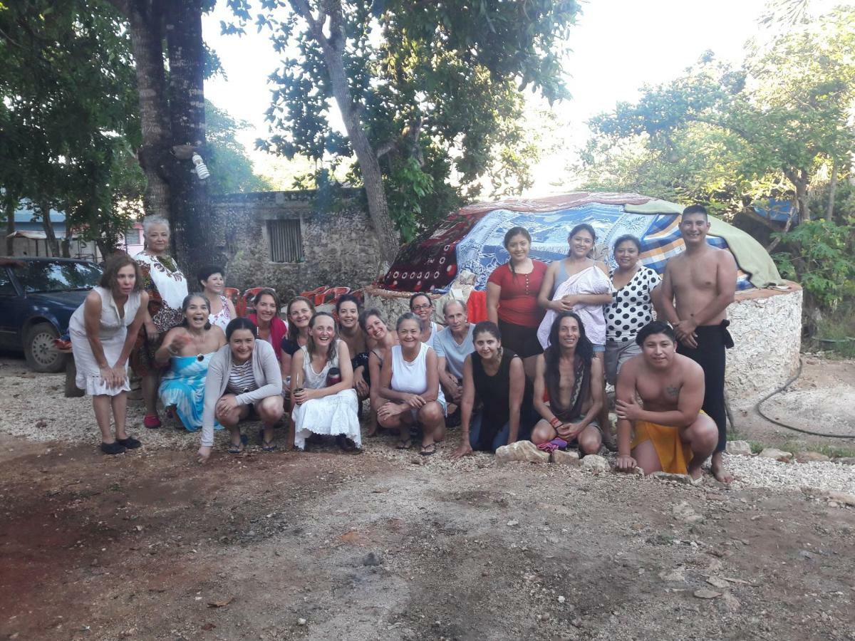Hostal Y Temazcal Guemez Чичен-Іца Екстер'єр фото